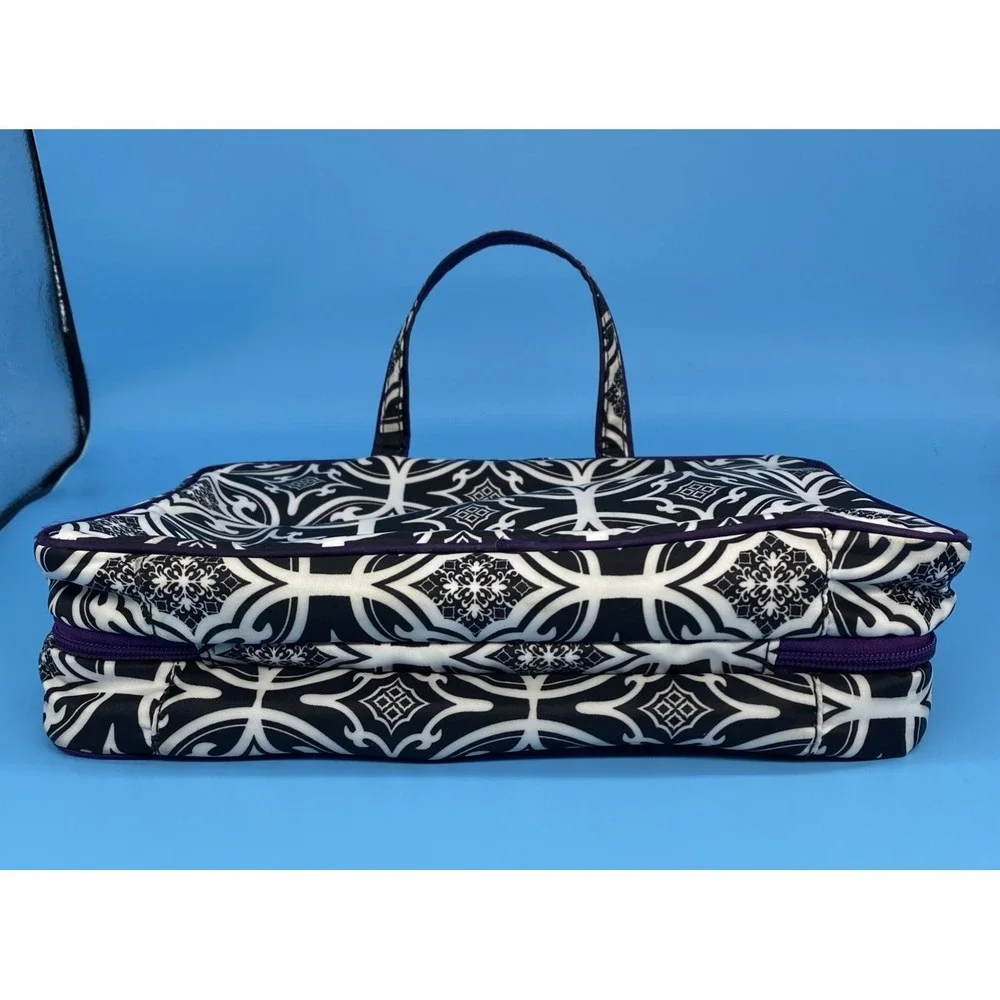 Trina & Co Cosmetic Bag‎